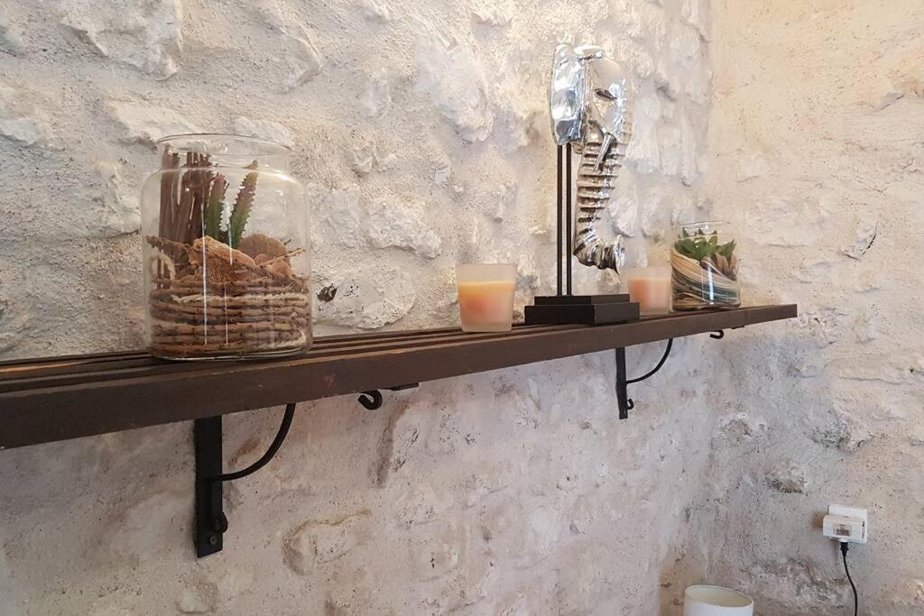 Gite Dans Une Ancienne Corps De Ferme D Provins Exterior foto